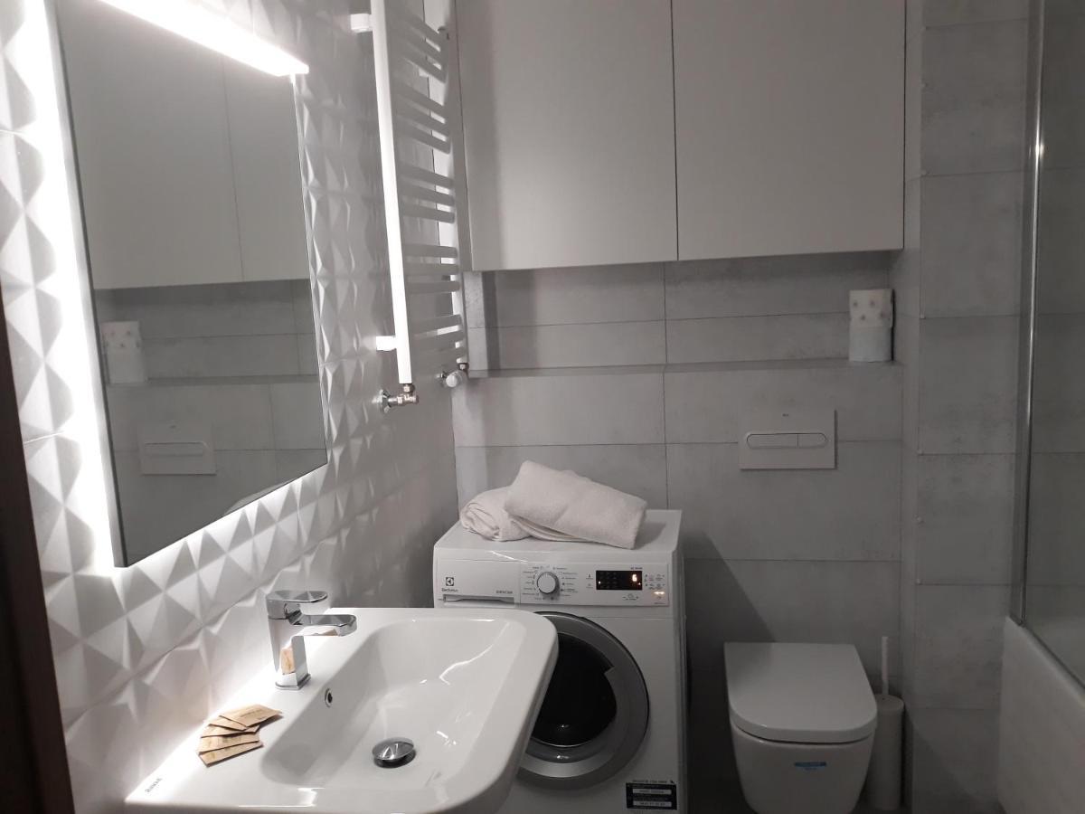 Mg Apartments Gieldowa Varşova Dış mekan fotoğraf
